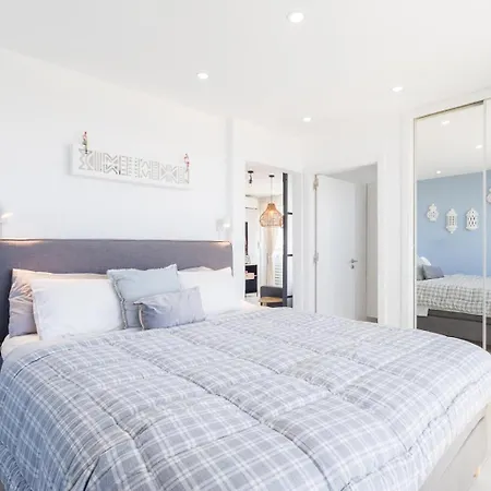 Luxury Coastal Retreat With Ocean Views * פורטימאו